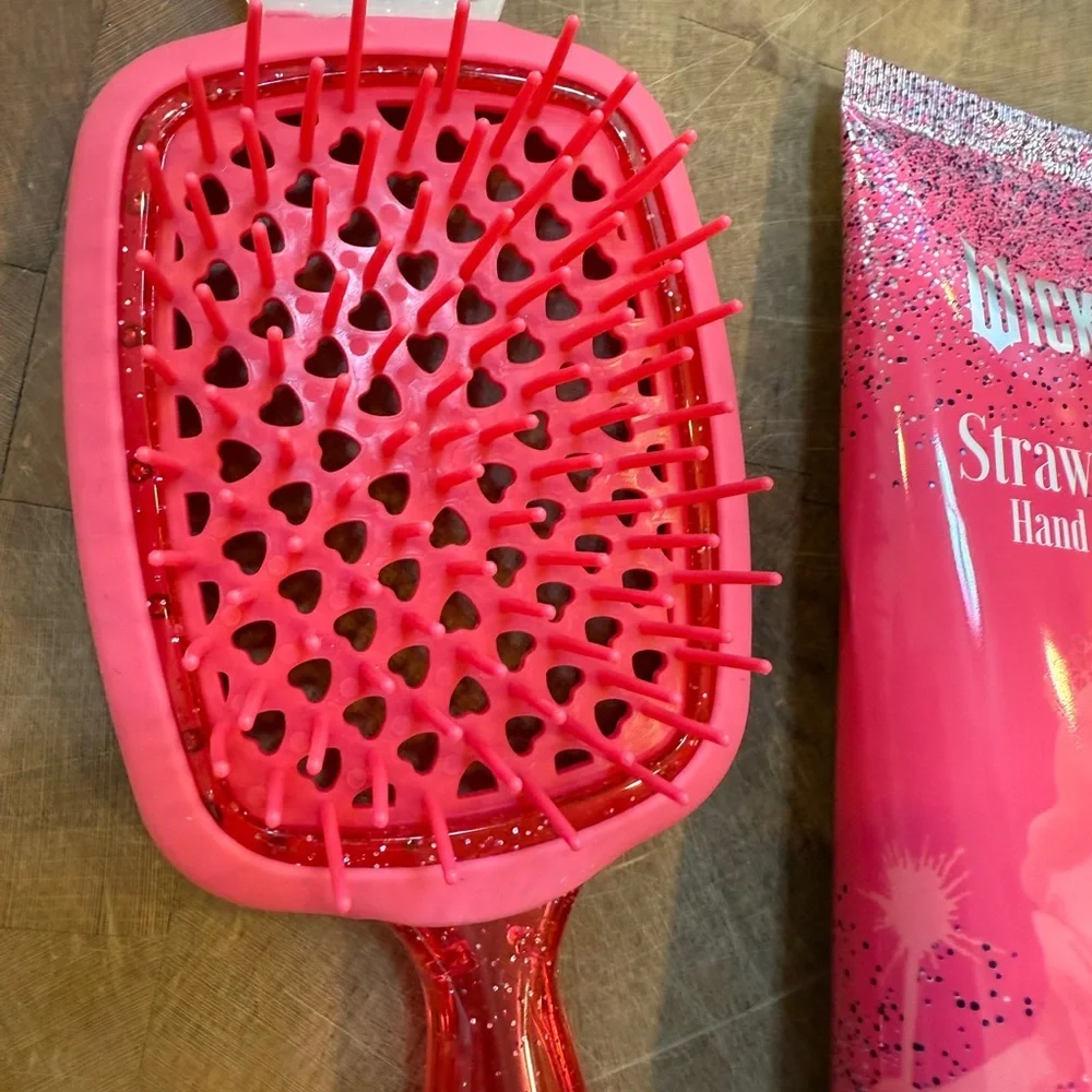 Wicked Pink Strawberry Lotion Hair Care Pink Brush Comb & Mirror Set NEW